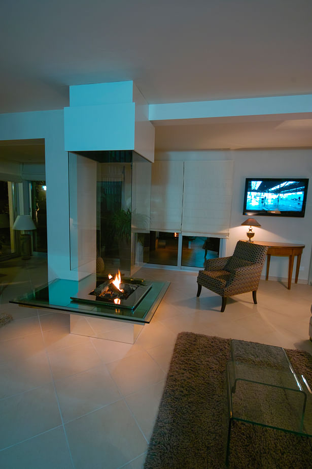 Bloch Design fireplace 8