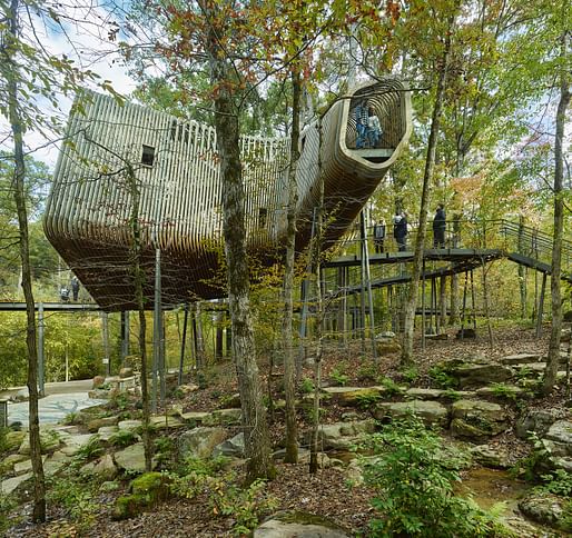 The Evans Tree House at Garvan Woodland Gardens, Hot Springs, Arkansas | Modus Studio and the University of Arkansas. Photo: Timothy Hursley.