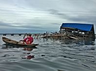The story behind Kunlé Adeyemi's Makoko floating school collapse