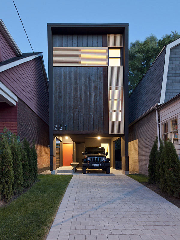 Shaft House in Toronto, Canada by rzlbd; Photo: borXu Design