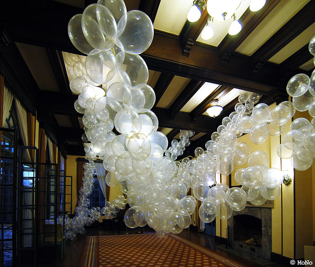 side view of the installation art (photo MoNo)