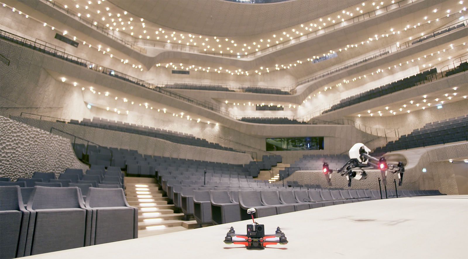 Take a flight through Herzog & de Meuron's Elbphilharmonie