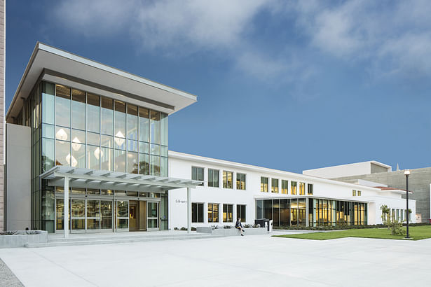 Exterior, Entrance Courtyard