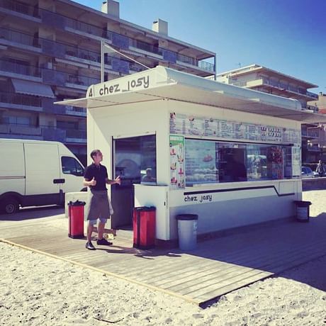 Installed design Kiosks in Cap D'antibes / Landmarked