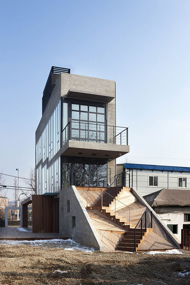 Sinjinmal Building in Incheon, South Korea by studio_GAON; Photo: Youngchae Park