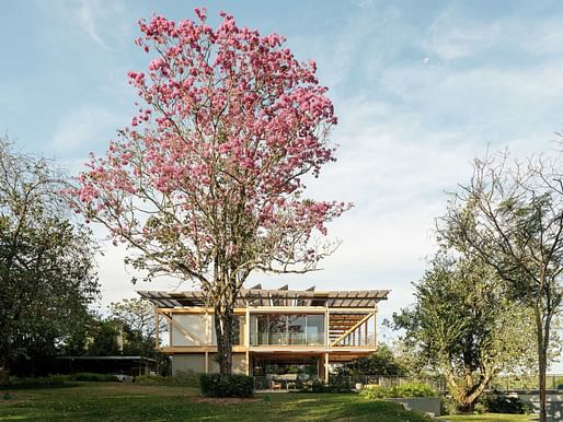 RF Residence in Brazil by Andrade Morettin Arquitetos Associados. Image: Andrade Morettin