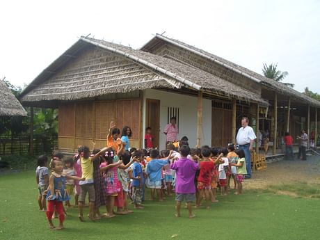 mobile schools for the children of migrant construction workers