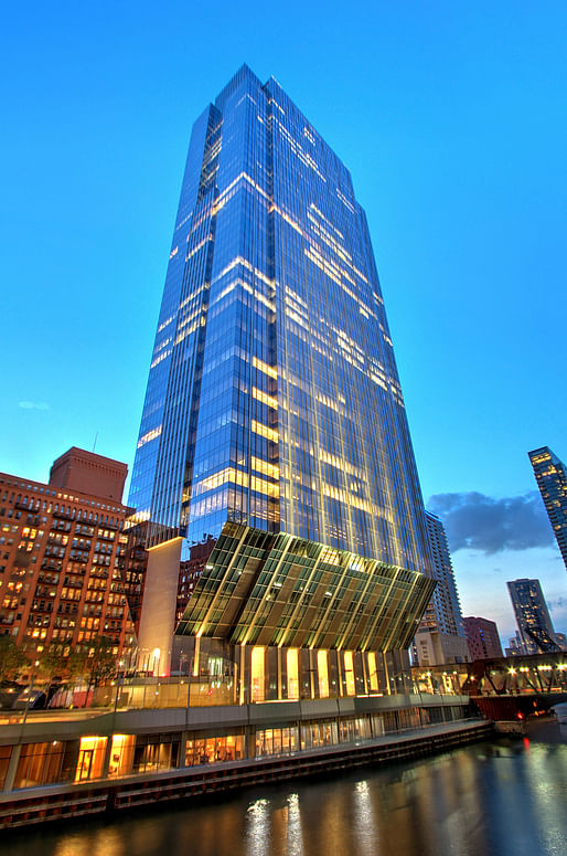 150 North Riverside Drive in Chicago. Structural Engineer: Magnusson Klemencic Associates, Inc., Seattle. Architect: Goettsch Partners, Chicago. Photo: Michael Dickter.