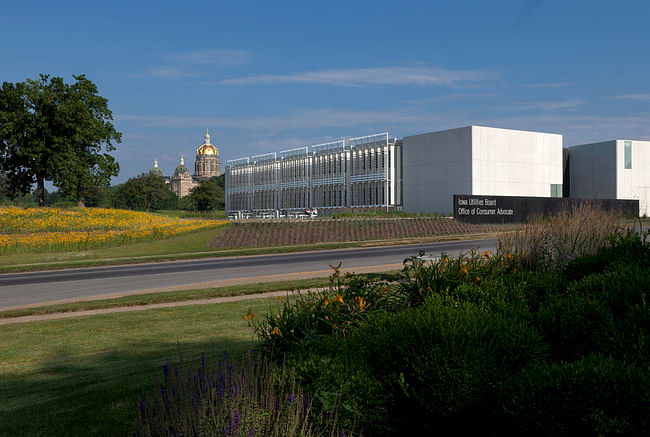  2014 Top Ten Plus Project: Iowa Utilities Board / Office of the Consumer Advocate Office Building. Photo Credit: Assassi