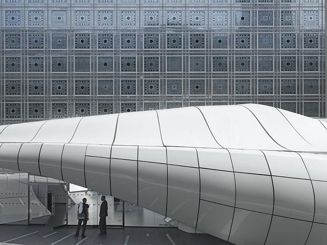 The Mobile Art Chanel Contemporary Art Container by ZHA, installed in front of the Institut du Monde Arab. Image credit: Roland Halbe via ZHA
