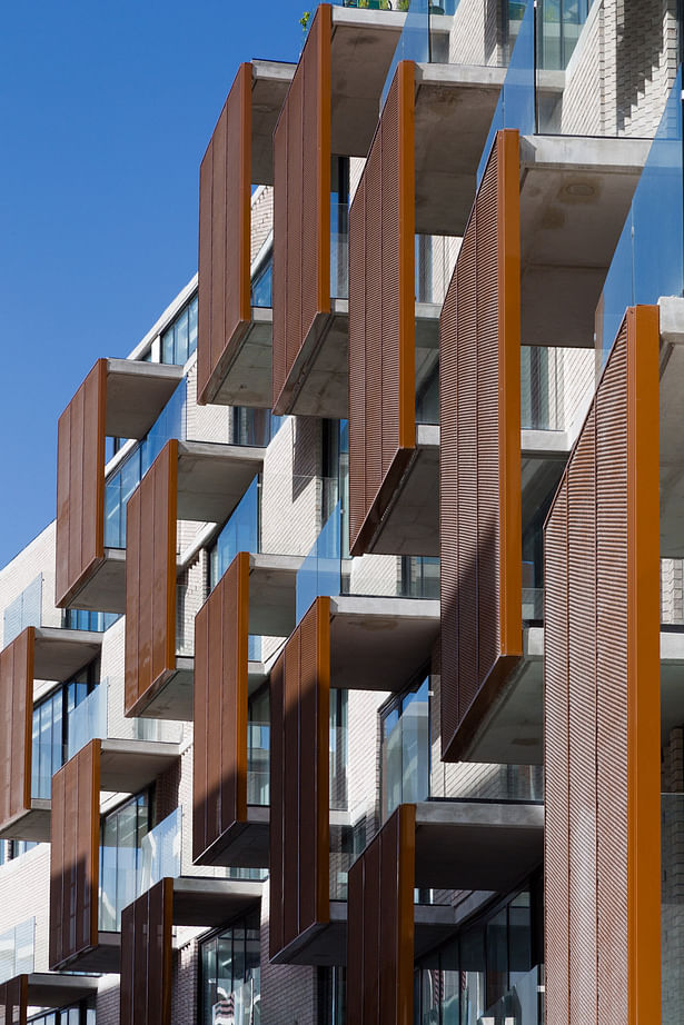 Via cordillera Edificio EMA in México by Miguel de la Torre Arquitectos 