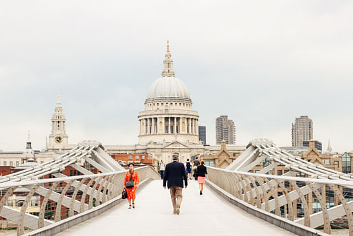 Got a crush on London? The "Love Letters to London" writing competition is currently accepting submissions (details below). Photo: Yulia Chinato/Unsplash.