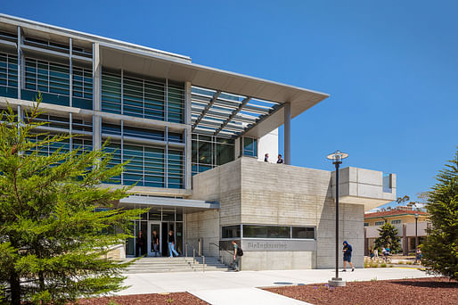 COTE LA AWARD - MERIT: Moore Ruble Yudell Architects & Planners, UCSB BioEngineering Santa Barbara, CA. Photo: Colins Lozada.