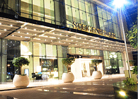 The heart of Dubai’s Business Bay – Steigenberger Hotel stands radiantly illuminated in Dubai Business Bay. 