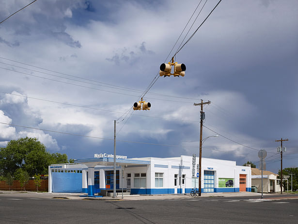 View looking SE at the intersection of Highway 90 and E. San Antonio Street. This is the only stoplight in town. The original building is a Gulf gas station originally opened in 1930. 