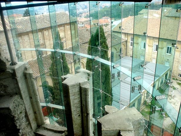 Spider Glass, Perugia, Italia