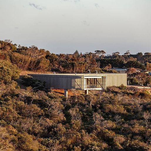 House on the Coast. Photo © Tom Ferguson/Courtesy of Sean Godsell.