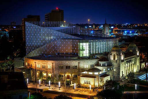 Tobin Center for the Performing Arts by LMN Architects. Photo: Brandon Watts.