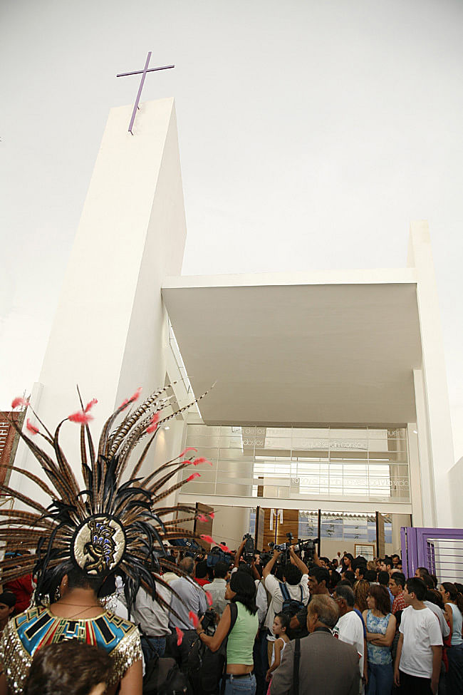 Capilla 22 de abril in Guadalajara, Mexico by Echauri Morales Arquitectos