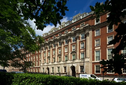 15 Grosvenor Square. Photo: Peter Wetherell/Wikimedia Commons.