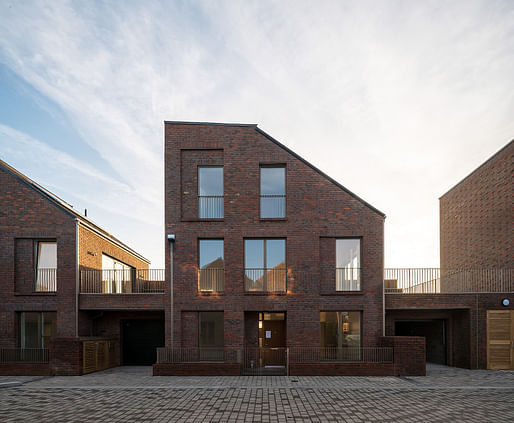 Dujardin Mews by Karakusevic Carson Architects. Photo by Mark Hadden.