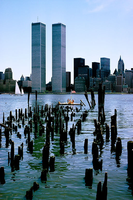 View east across the Hudson River from Exchange Place, Jersey City, New Jersey; July 4, 1978. Courtesy National Building Museum, © Camilo José Vergara.