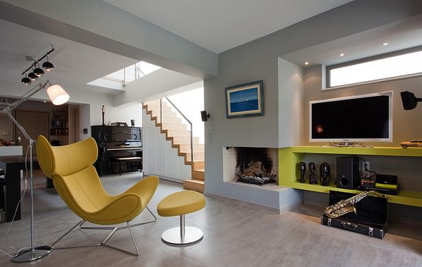 Duplex apartment living room with fireplace