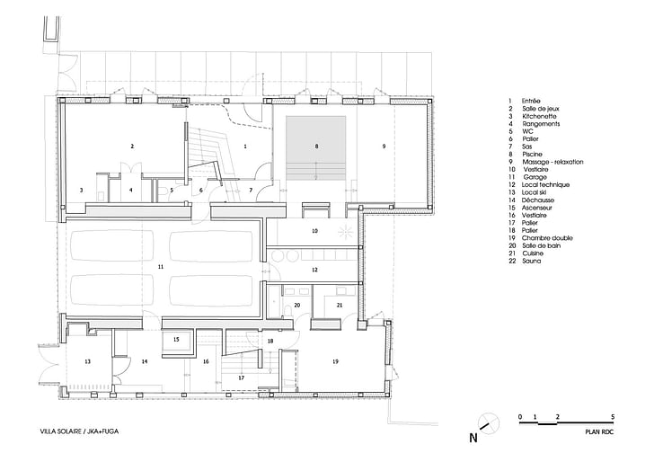 PLAN RDC: The two central masonry walls are preserved. Vertical exterior insulation achieved with a 20cm wood wool layer.