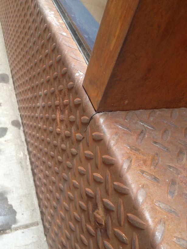 Exterior corten diamond plate seating