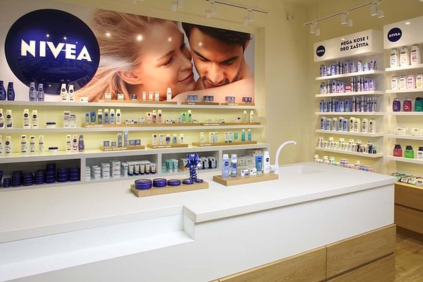 Nivea shop - main desk detail