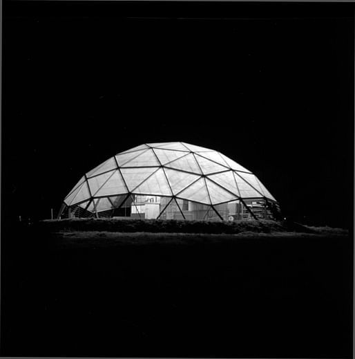 Jeffrey Lindsay, Hackney, 1953 Photo credit: Copyright : Fonds Jeffrey Lindsay, Archives d’architecture canadienne, Université de Calgary.