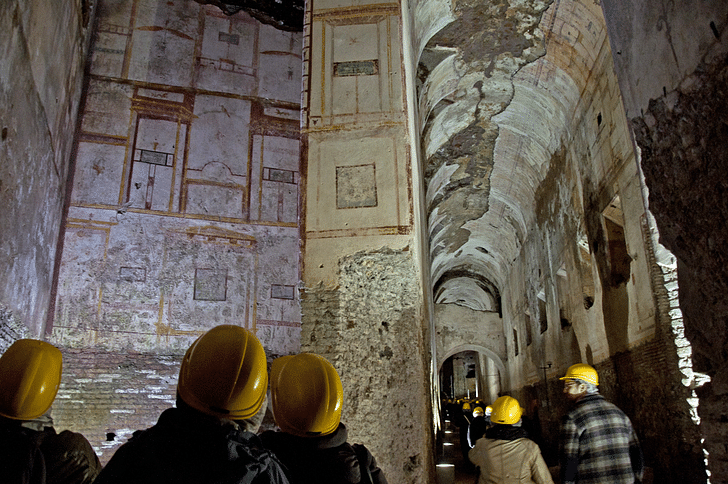 The interior of the Domus Aurea, Emperor Nero's house of entertainments, during a contemporary tour. Image: revealedrome.com. 