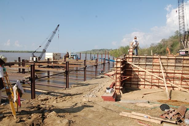 Magnolia Bluffs Casino - pile and deck steel