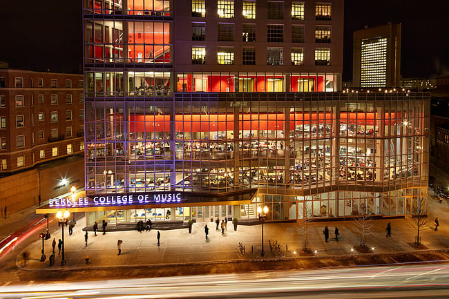 160 Massachusetts Avenue Tower, Berklee College of Music; Boston - William Rawn Associates, Architects, Inc. Photo © Bruce T. Martin Photography