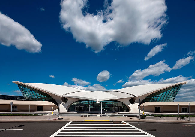 Eero Saarinen's TWA Flight Center at JFK Airport, one of the 2015 Modernism in America Awards winners. Restoration Team: Beyer Blinder Belle. Photo Credit: The Port Authority of New York & New Jersey. Photographer: John Bartelstone