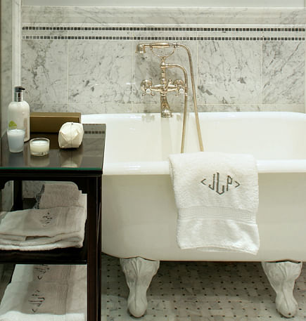 Bath detail