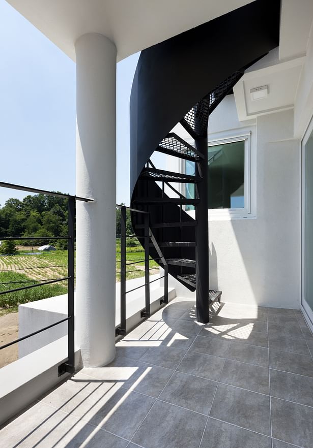 winding stairs / terrace