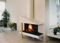 Modern fireplace / Cheminée moderne