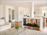Doubled sided fireplace / cheminée double faces