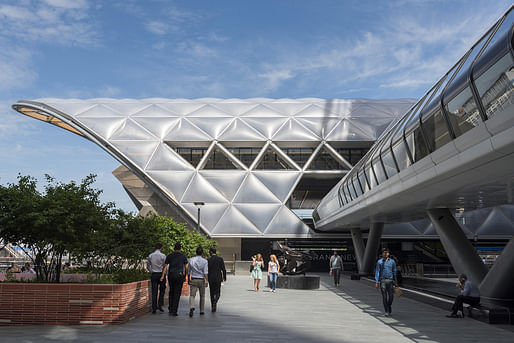 2015 - Crossrail Station and Retail, Canary Wharf, United Kingdom. Photo credit: Foster + Partners