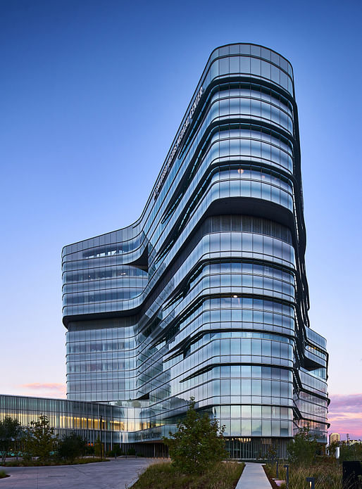 ​UC San Diego Jacobs Medical Center; La Jolla, California by Cannon Design​. Photo: Christopher Barrett