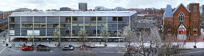 Yale Center for British Art, panoramic exterior view (spring), photograph by Richard Caspole.