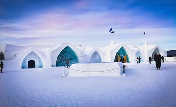 Fire & ice: blaze breaks out in Quebec City's ice hotel