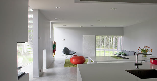 The open living space is easy to reconfigure in different phases of life. Photo by Arno de la Chapelle.