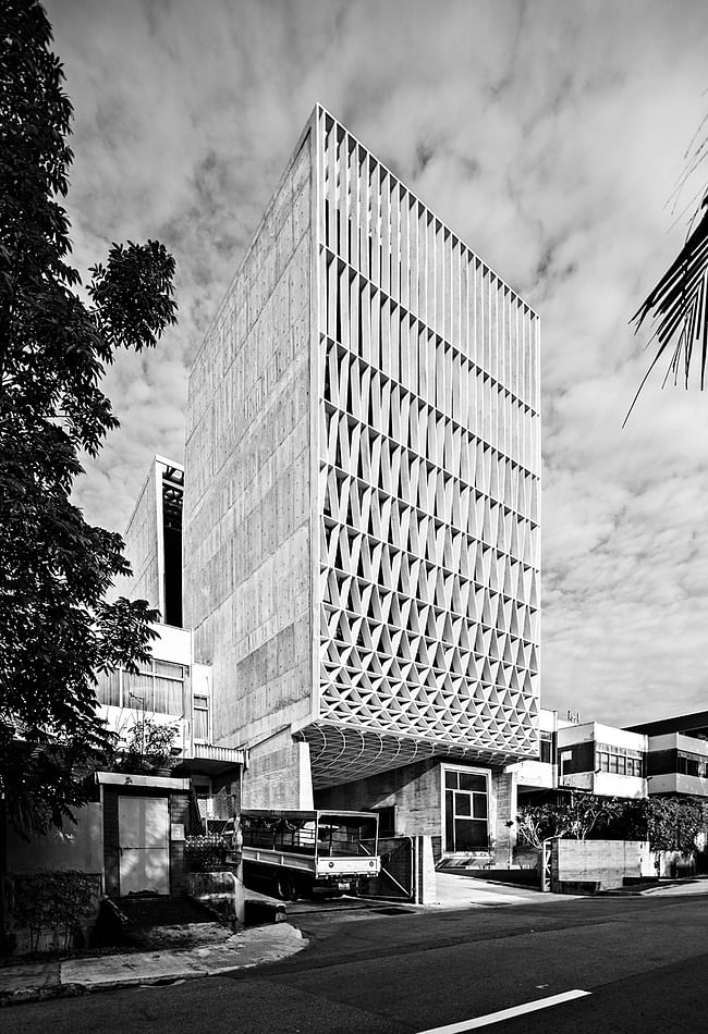 Production/energy/recycling winner: A Simple Factory Building, Singapore by Pencil Office. Image courtesy of WAF.