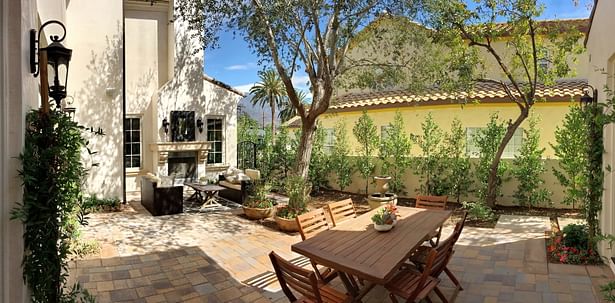 Side courtyard pano.