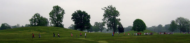 Schoolkids at Cahokia. Image: Peter Merholz via Flickr