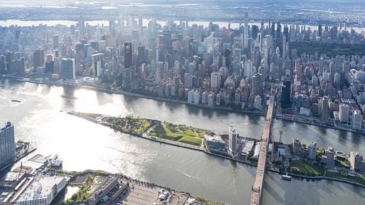 Aerial view of Roosevelt Island, Cornell Tech, and its context in the East River between Manhattan and Queens; 2017. Photo © Iwan Baan.