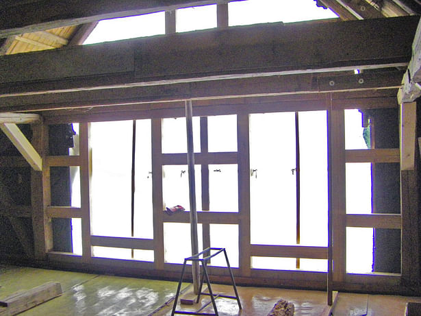 rebuilding the western gable wall timber structure in traditional top carpenters craftsmenship (no steel nails, no connectors etc)