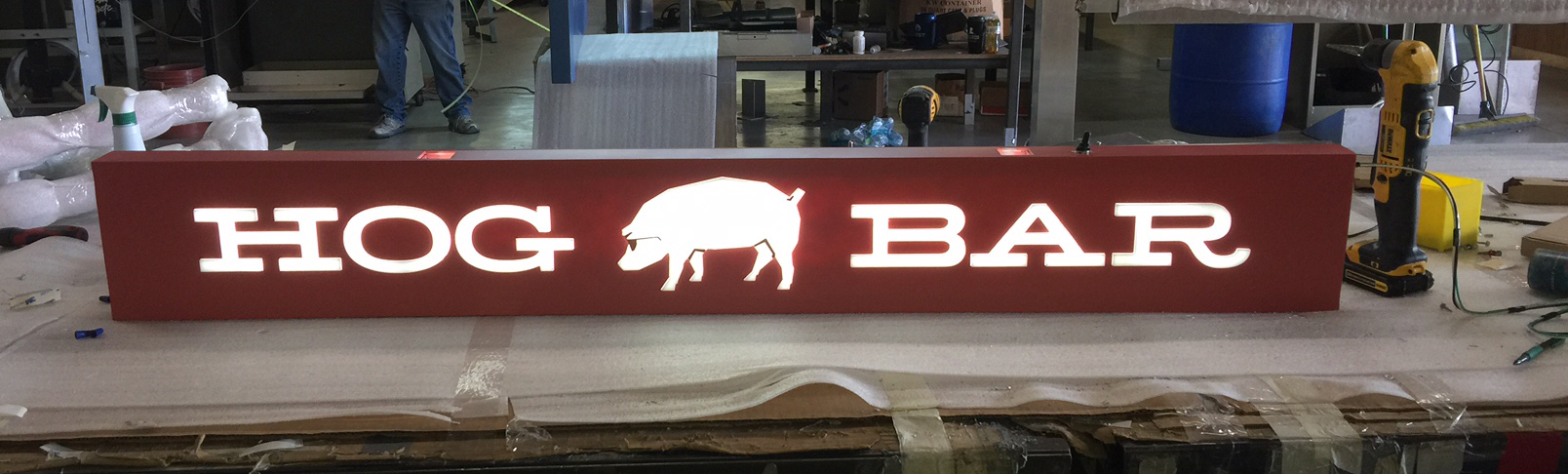 LED lightbox with raised letters